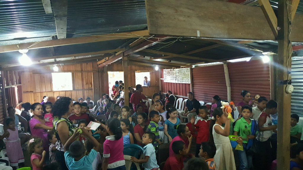 ScarfPlayz's tweet photo. I just took a mission to a country named Nicaragua and I helped the people and told them the word of GOD #Godis1st https://t.co/lFXK0Opcdw