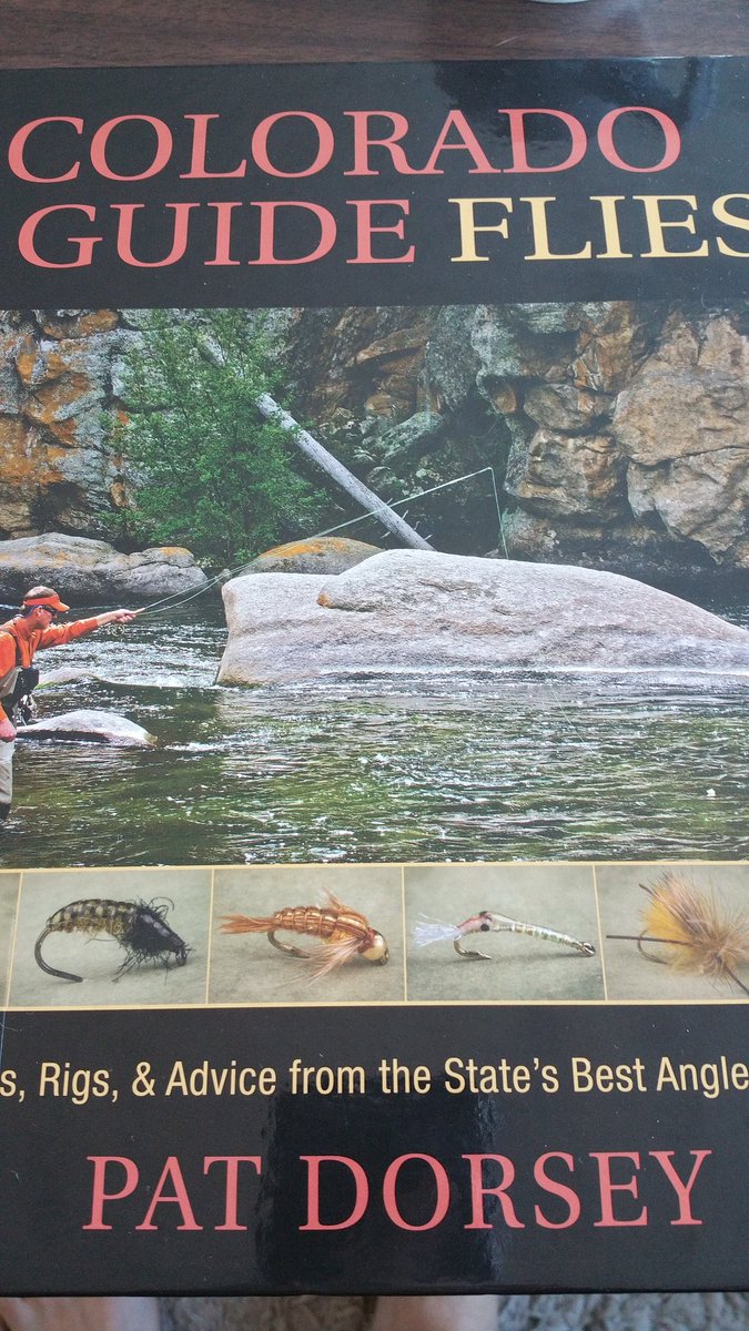 leadertippet's tweet image. Picked up Pat Dorsey's new guide book. Very comprehensive, hundreds of patterns, and descriptive techniques.