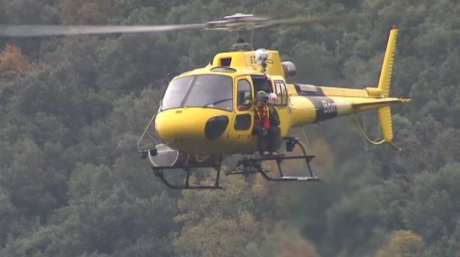 mahanthanut's tweet photo. @VOSTcat @Cieminfo @324cat Imatge/imagen @324cat #heli #bomberscat #recerca #camos #CanSerrallonga https://t.co/PDERfKLnjq