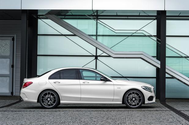 MercedesBenz_SA's tweet photo. Sheer elegance, distilled. Drive away in the Car of the Year, today, with Agility Finance: https://t.co/Ym6WgtzLhy https://t.co/Se3JDwCzIn