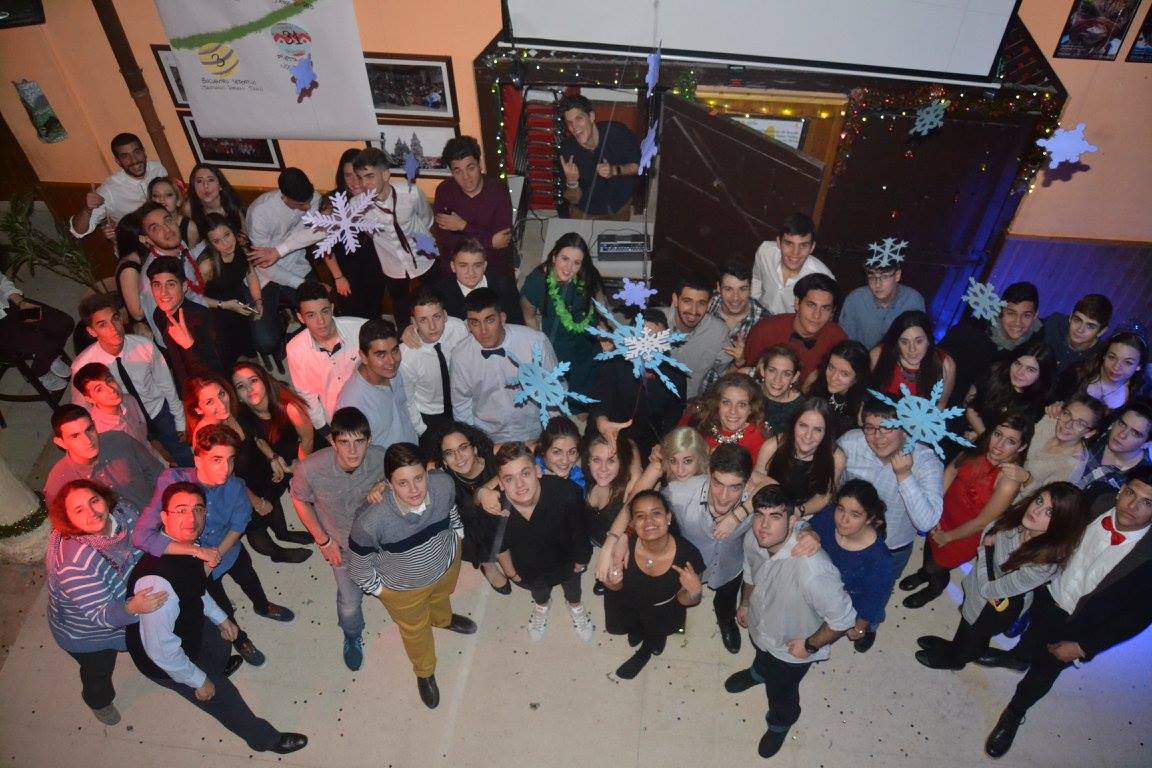 Estupenda fiesta de Nochevieja con los chavales de <a href="/CJLasNaves/">CJ Las Naves</a> para dar comienzo a un gran año... ¡Feliz 2016! :D