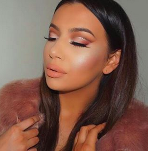 magnetlook's tweet photo. Flawless makeup 💁😍 that glow ✨ #mua #beauty #bblogger https://t.co/1pS5fcxu6U