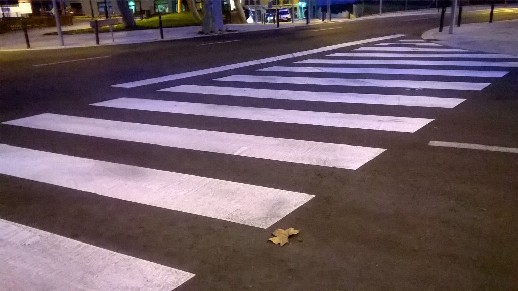 Pas de cebra com si fosin tecles de #piano  #tonaamunt #tonamunt #tona #osona #feliç2016