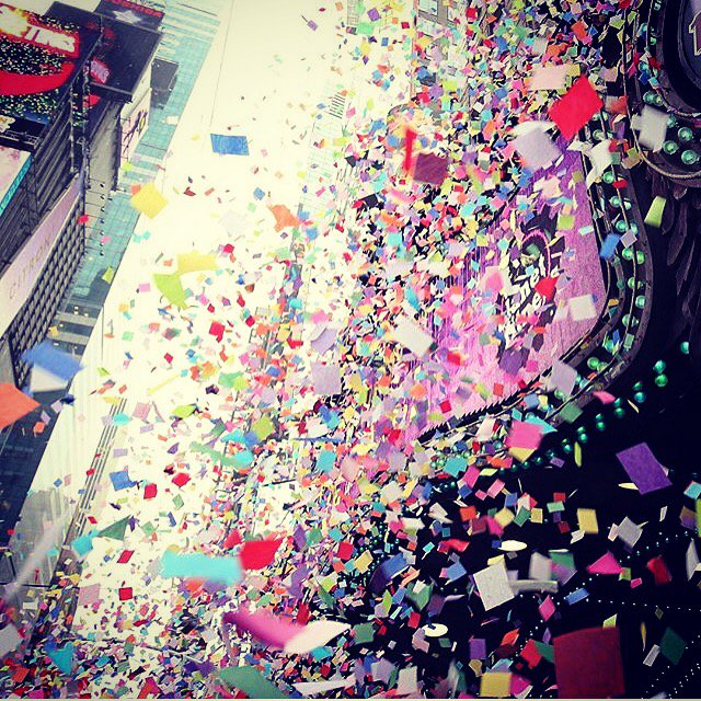 HeadFirstDallas's tweet photo. #HappyNewYear from #HeadFirstCounseling Wishing you a happy and healthy 2016! https://t.co/TodBeZEQnW