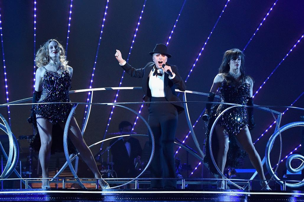 RecordingAcad's tweet photo. 2015 REWIND: @ladygaga sings Sinatra's "Theme from New York, New York" at #Sinatra100: An All-Star #GRAMMYConcert https://t.co/MfvR6UsaoR