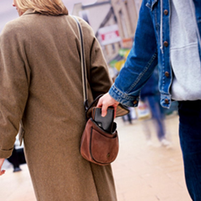 BacoDaSetaIDEAS's tweet image. Quando si viaggia, è sempre necessario essere vigile dei vostri oggetti di valore.