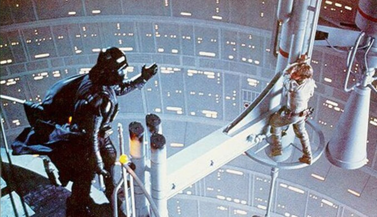 Frikifotos's tweet photo. Momento épico en la historia del cine.

#ElImperioContraataca https://t.co/oO79EdtEby