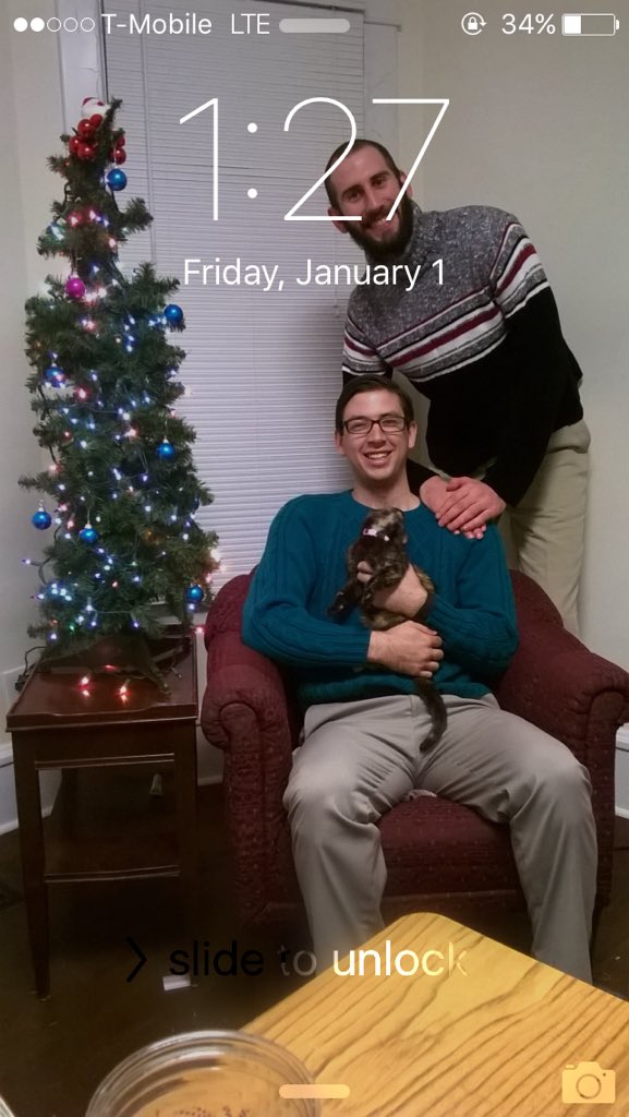 jdalt33's tweet photo. New Year, new lock screen. #loveislove https://t.co/oHlUwPErxv
