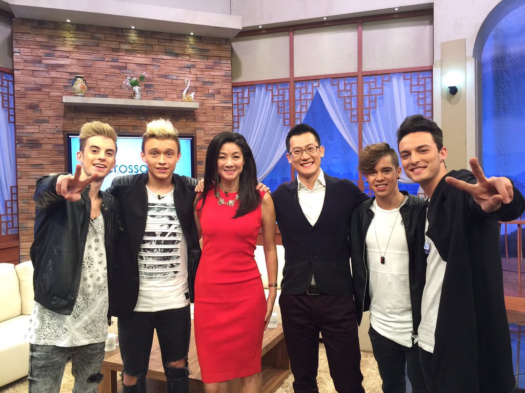 BoycodeMusic's tweet image. Tomorrow 17:15 on CCTV NEWS (tv post 411 on Telenet) our visit to the Chinese talkshow CROSSOVER. Don't miss it 😉😋