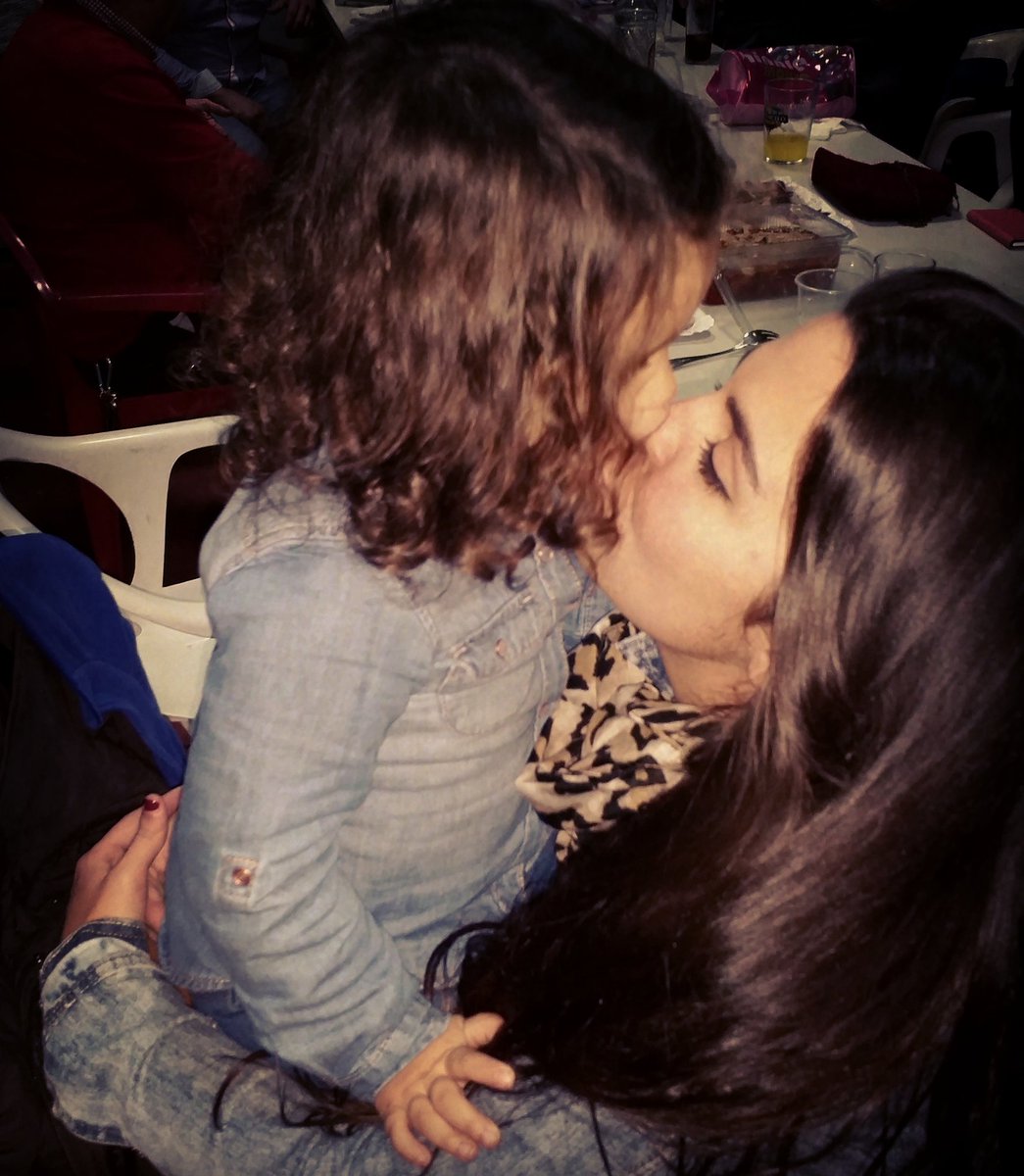 maribermu95's tweet photo. Por un 2016 lleno de sus besos😍💋 #amordetita #laquiero #miniña #iloveyou #happynewyear #feliz2016 https://t.co/xeued39UwO