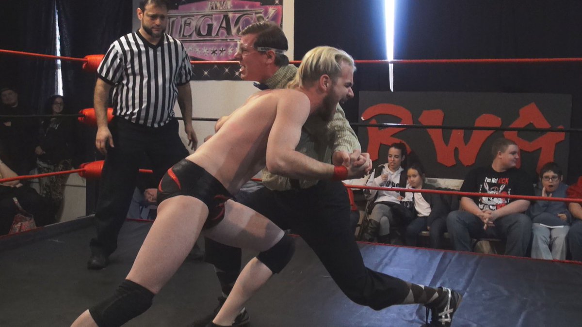 tctapes's tweet image. #SecretShowsMatter It was @OneAndOnly2Buff vs. @franciskipstvns at the @RWA4EVER for @beyondwrestling!