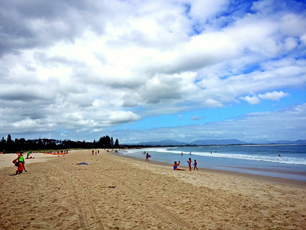 AryaByronBay's tweet photo. What are you waiting for?! #ByronBay is ready for you! 👊🏻👊🏻🎉🎉☀️☀️ https://t.co/fVoOnmTtlT