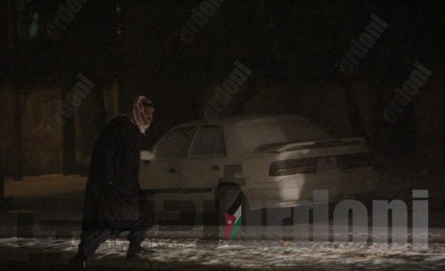 Urdoni's tweet photo. هكذا استقبلت عمان الزائر الابيض #عمان #الأردن #Jordan #Jo #Snow #SnowInJo https://t.co/iXQxS3IbqK