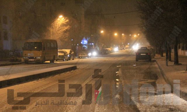 Urdoni's tweet photo. هكذا استقبلت عمان الزائر الابيض #عمان #الأردن #Jordan #Jo #Snow #SnowInJo https://t.co/iXQxS3IbqK