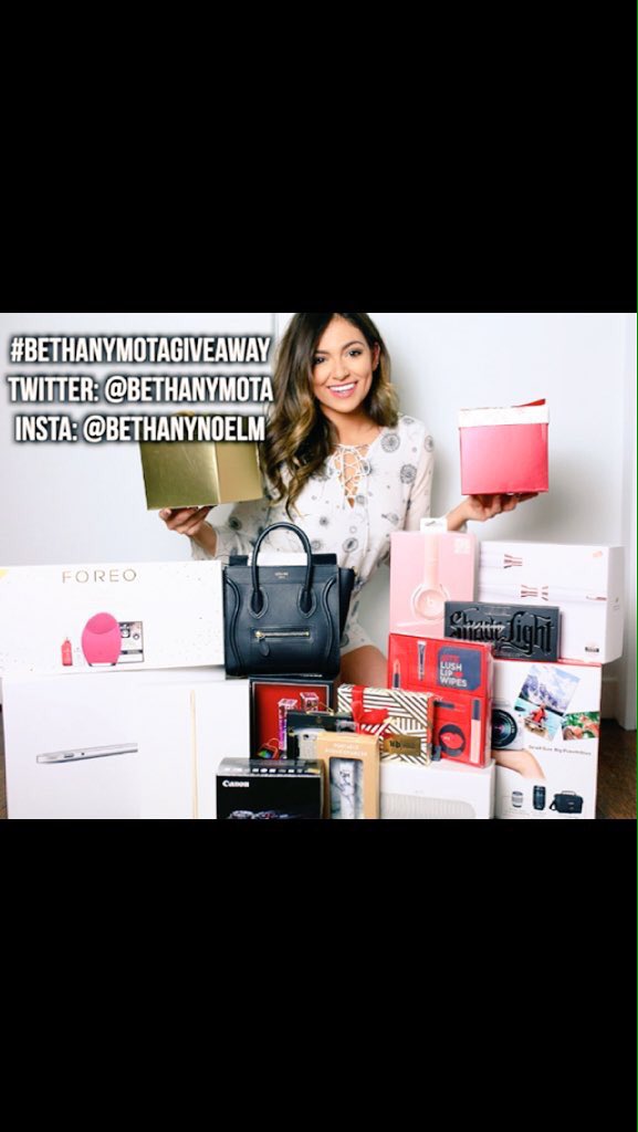 maya1781's tweet photo. @BethanyMota #BethanyMotaGiveaway https://t.co/2LicpyM1uo