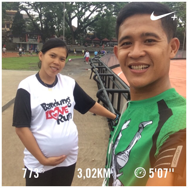 pasussila's tweet photo. I just ran 3,02 km @ a 5'07''/km pace with Nike+. https://t.co/JdZvqmERN0 #nikeplus https://t.co/dVCfJ790xK