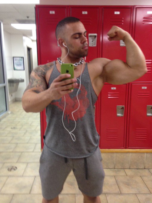 2016 is the year of growth. Gonna make sure I keep you all updated https://t.co/cNt0diVC1D<a href="/tag/killingit"class="tags"><span>#killingit</span></a>