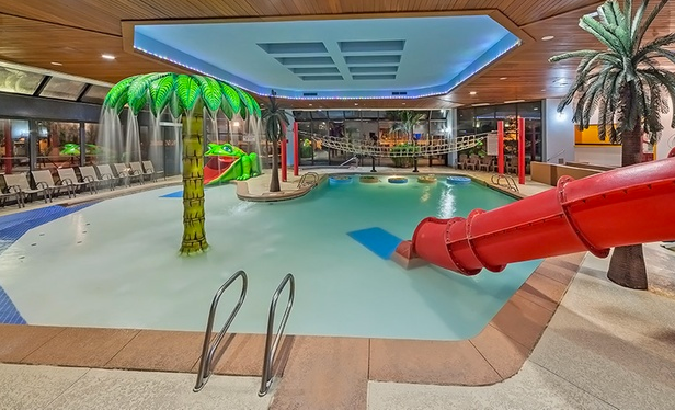 BestFamilyTrips's tweet photo. Stay at The Wyndham Tulsa with Leapin' Louie's Lagoon in Tulsa, OK. https://t.co/Ge94bMUULb https://t.co/C2v0IoUVRq