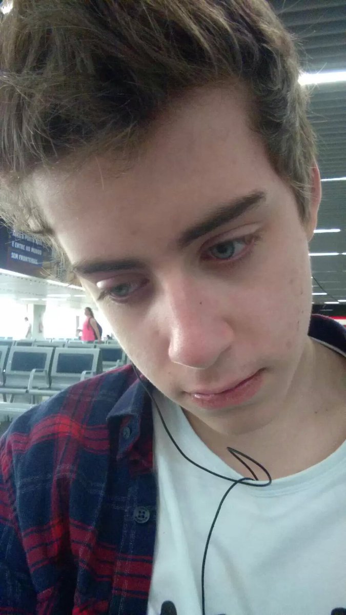 anaconsa21's tweet image. Não sei pra que serve isso, se não é pro @cellbit  é pra quem? CELLBITOXICO