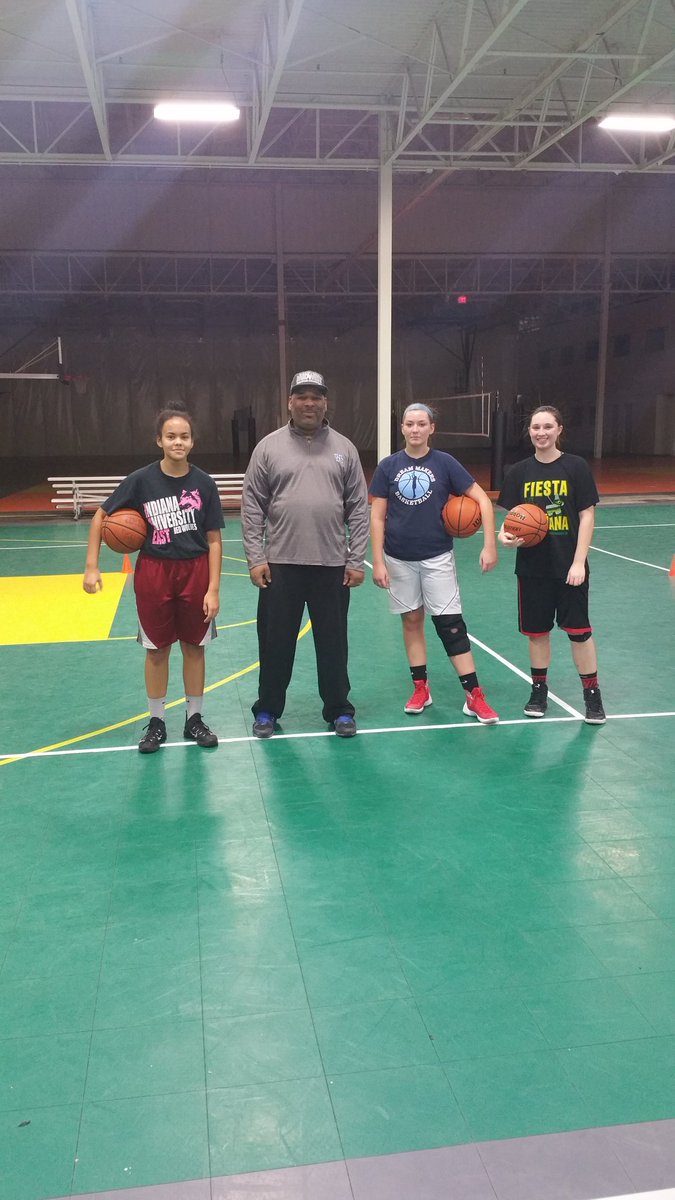 nuvisionSportz's tweet photo. #allpost workout @_heatherconrad_ https://t.co/g6NH9w7x2E