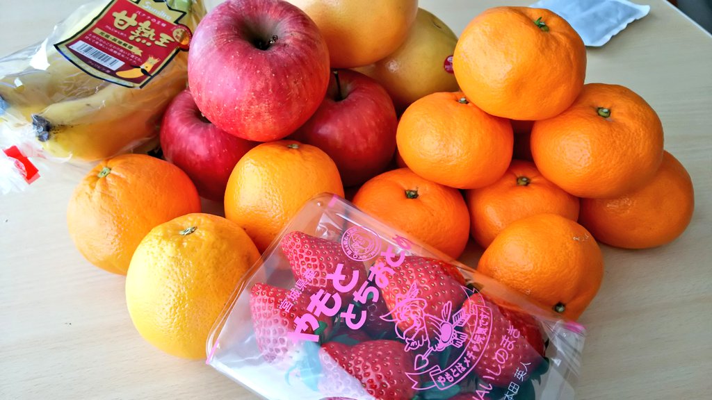 はなぴこ 三越いたがきの二千円福袋 三千円のは売り切れでした けっこう早めに行ったんだけどs 仙台初売 T Co B8inbig8ge