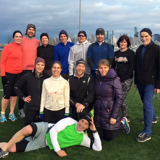 GCtriclub's tweet photo. 100 x 100s today to kick off the new year! #traditions #gctriclub #gctri2016 (Missing you, @MikeDimp!) https://t.co/hXcPCnVyIW