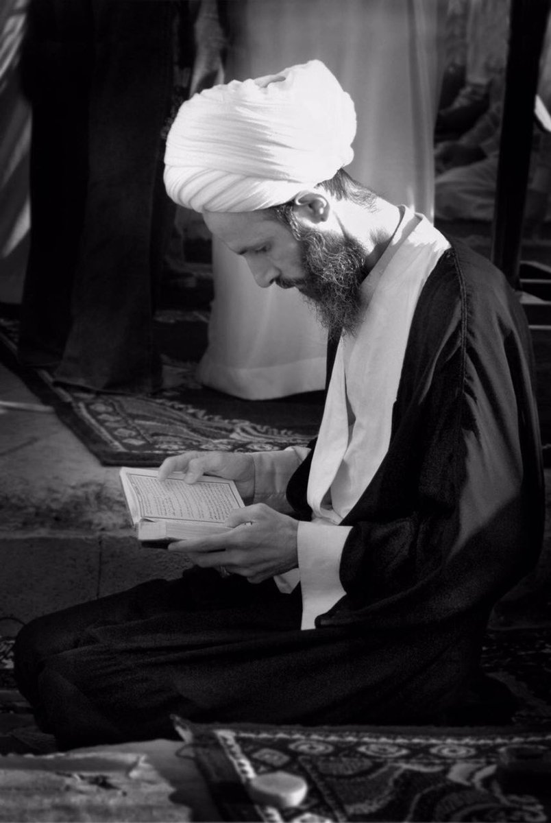 SanabisMedia's tweet photo. "وَلاَ تَحْسَبَنَّ الَّذِينَ قتلوا فِي سَبِيلِ اللّهِ أمواتا بَلْ أَحْيَاء عند رَبِّهِمْ يرزقون"
⁧#إعدام_نمر_النمر https://t.co/ueI0hWHFmw