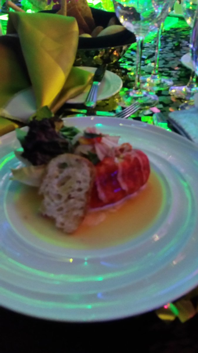 Fantastic night <a href="/MGMGrand/">MGM Grand Hotel</a> new years eve pulse party <a href="/bognormanc/">mark cornwell</a> #Spectacular #Vegaslife