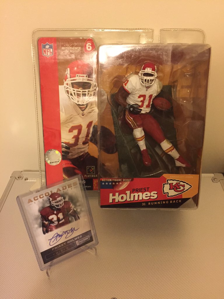 HitHunter_'s tweet image. A rare treat for me to buy a figure, but when it's a @priestholmes figure to go with my auto card, then it's a must!