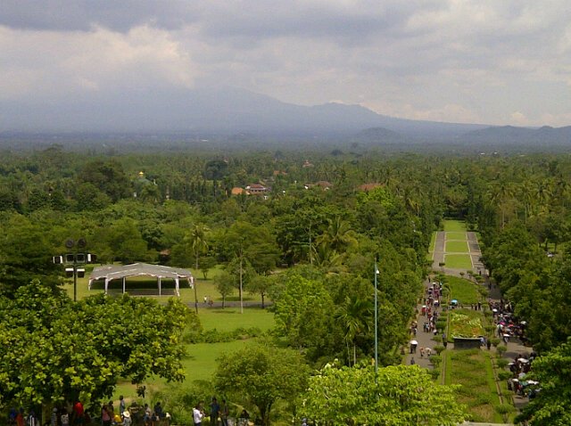zhazhuta's tweet photo. Ngetrip Magelang...... \m/ yey..... ☺☺ https://t.co/XeaqZaO8Ud