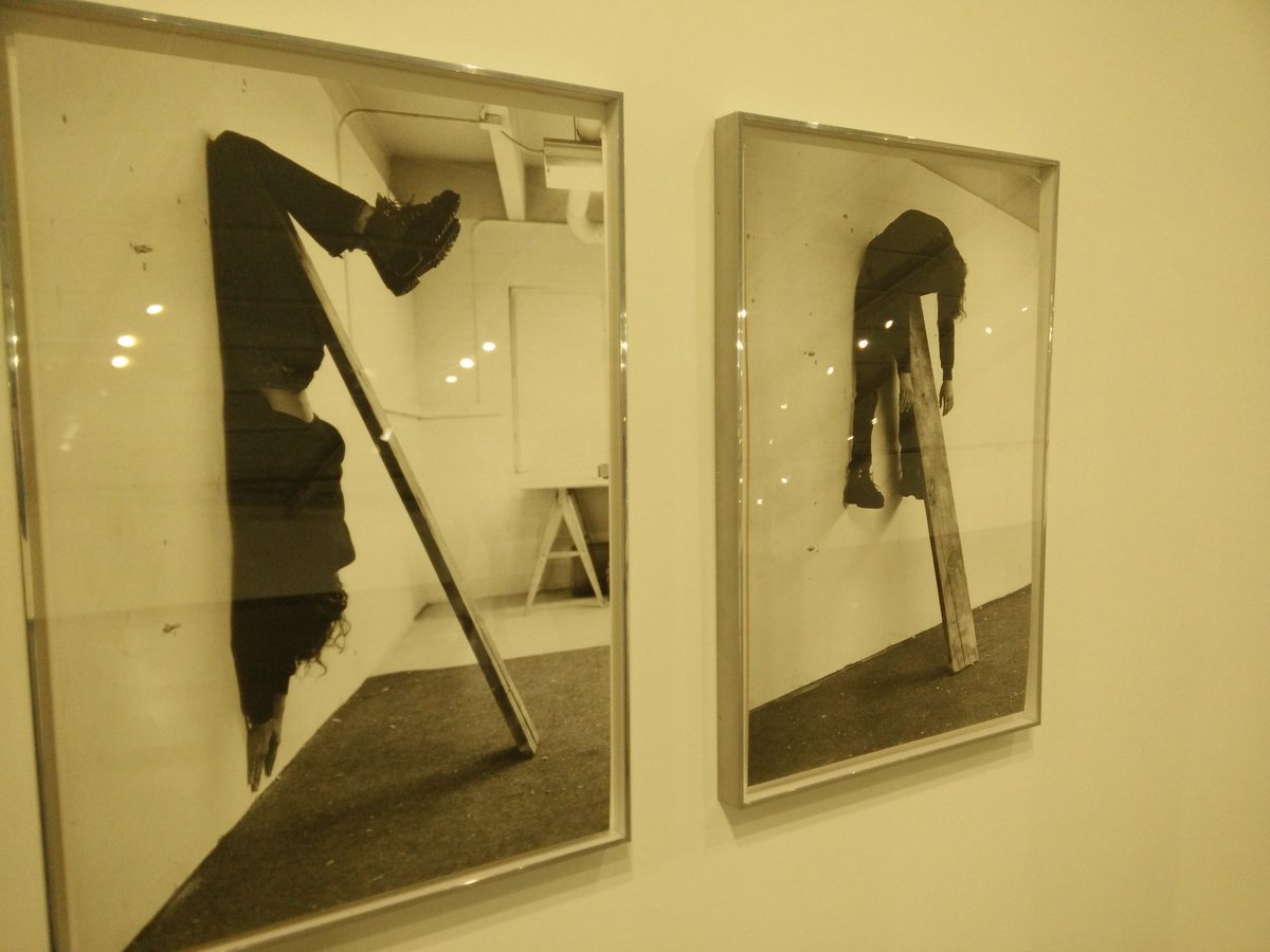 Planking (in 1973!) by Charles Ray at <a href="/astrupfearnley/">Astrup Fearnley Museet</a> /cc @geo_ndr