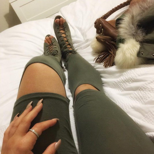 magnetlook's tweet photo. Khaki lovers you will crush on this! 🙋💕😍 #fbloggers #fashion #style https://t.co/JAhtQcAXb9