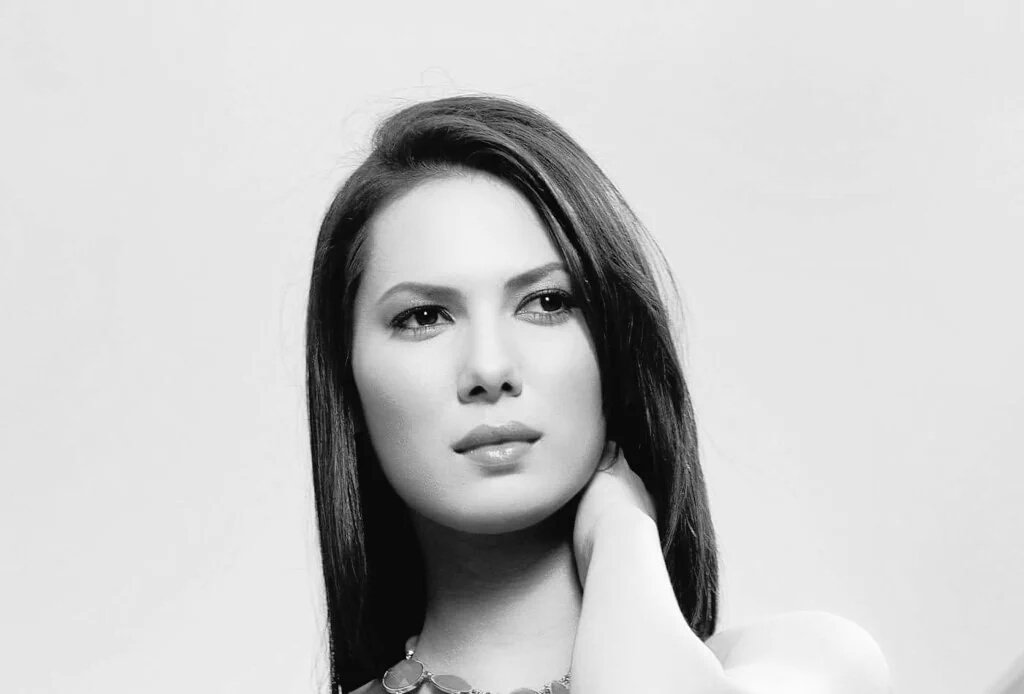 mariaNHQ's tweet photo. Classic 
Rochelle Divatastic Beauty ❤💕🙆
@RochelleMRao 
#WeLoveRochelle
I Watch BB9 For Rochelle
@BiggBoss 
#BB9 https://t.co/YEErMxpnl7