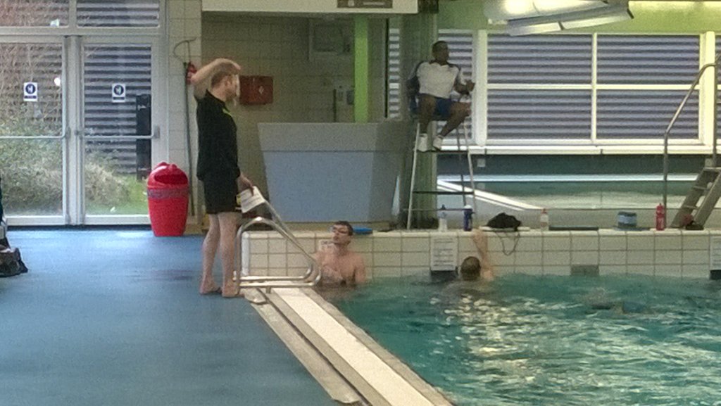 Marten_de_Groot's tweet image. #triatleet @pal_stefan begint dit jaar goed @deBlauweGolf met het geven van #techniektraining voor #triatlon