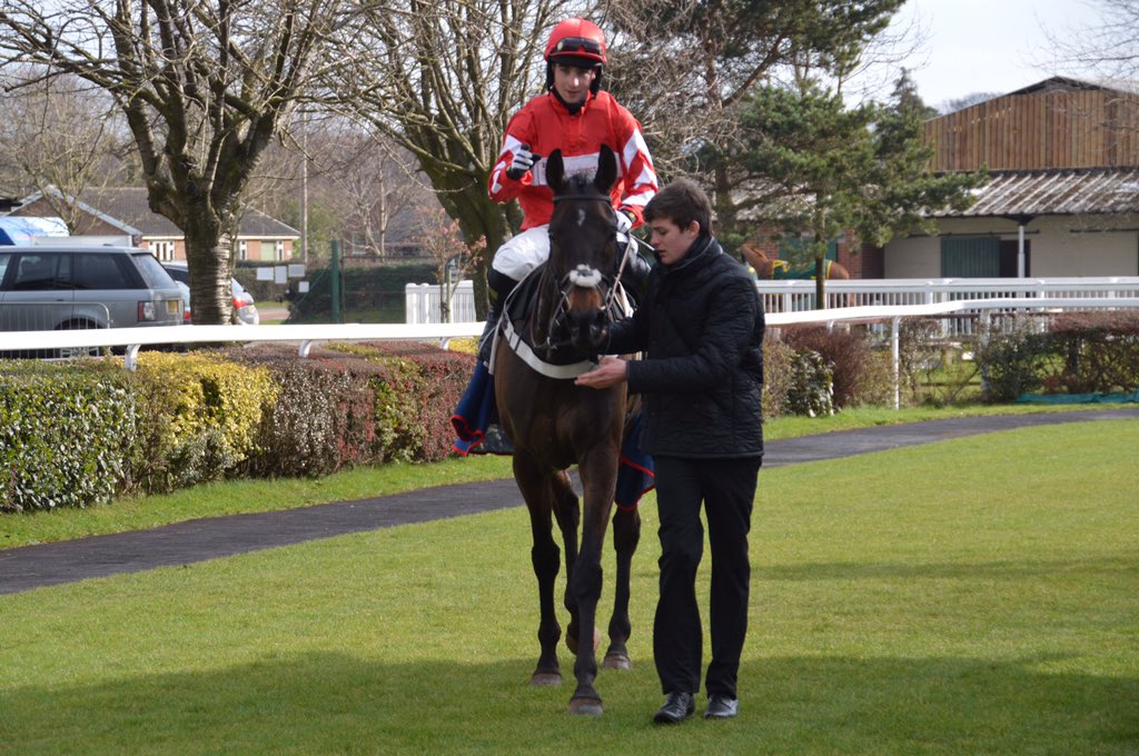 mrossi11's tweet photo. @MHammondRacing @Sandownpark Also, best of luck with #JustCameron both very taking #winners at Carlisle in 2015 ππ https://t.co/YvmFXkDOnK