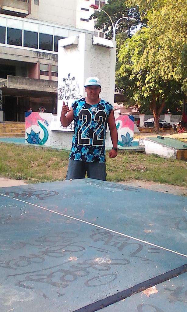 walg poeta callejero tweet media