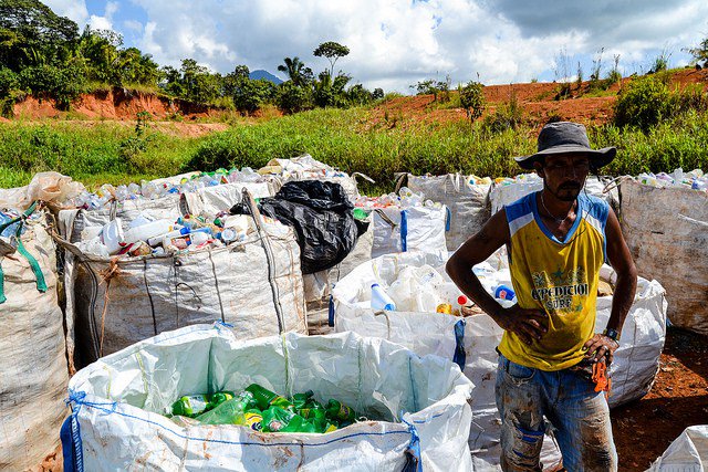 geoporters's tweet photo. Desechos y Reciclaje en Costa Ballena ||  Trash and Recycling in Costa Ballena https://t.co/Nllr2rIEnW https://t.co/fy2vRaW3Ep