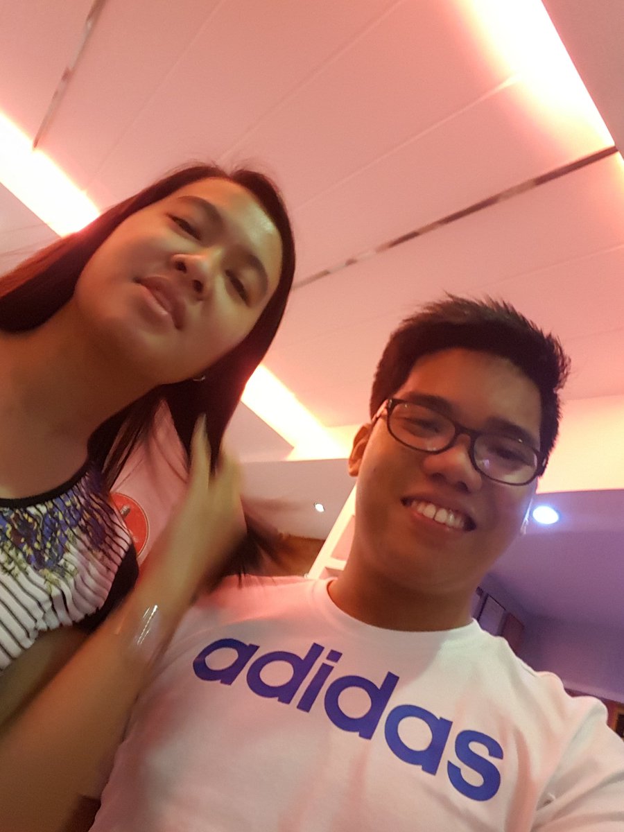 ambekun_'s tweet photo. TGIF! #latepost https://t.co/nxkes5EHNG