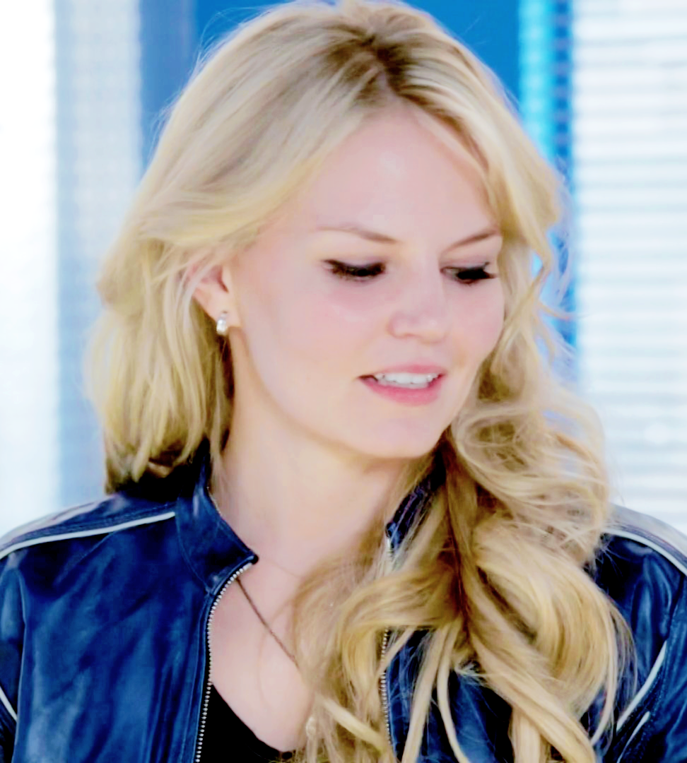 rtfictionalbae's tweet photo. emma swan • once upon a time https://t.co/BthIq6fCnv