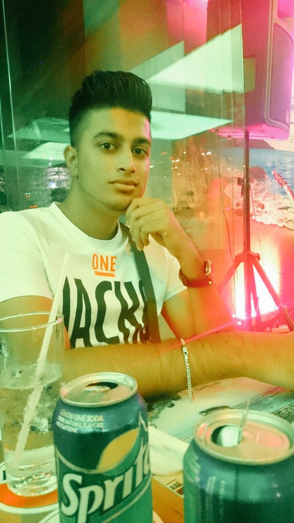 19rish98's tweet image. Coollll