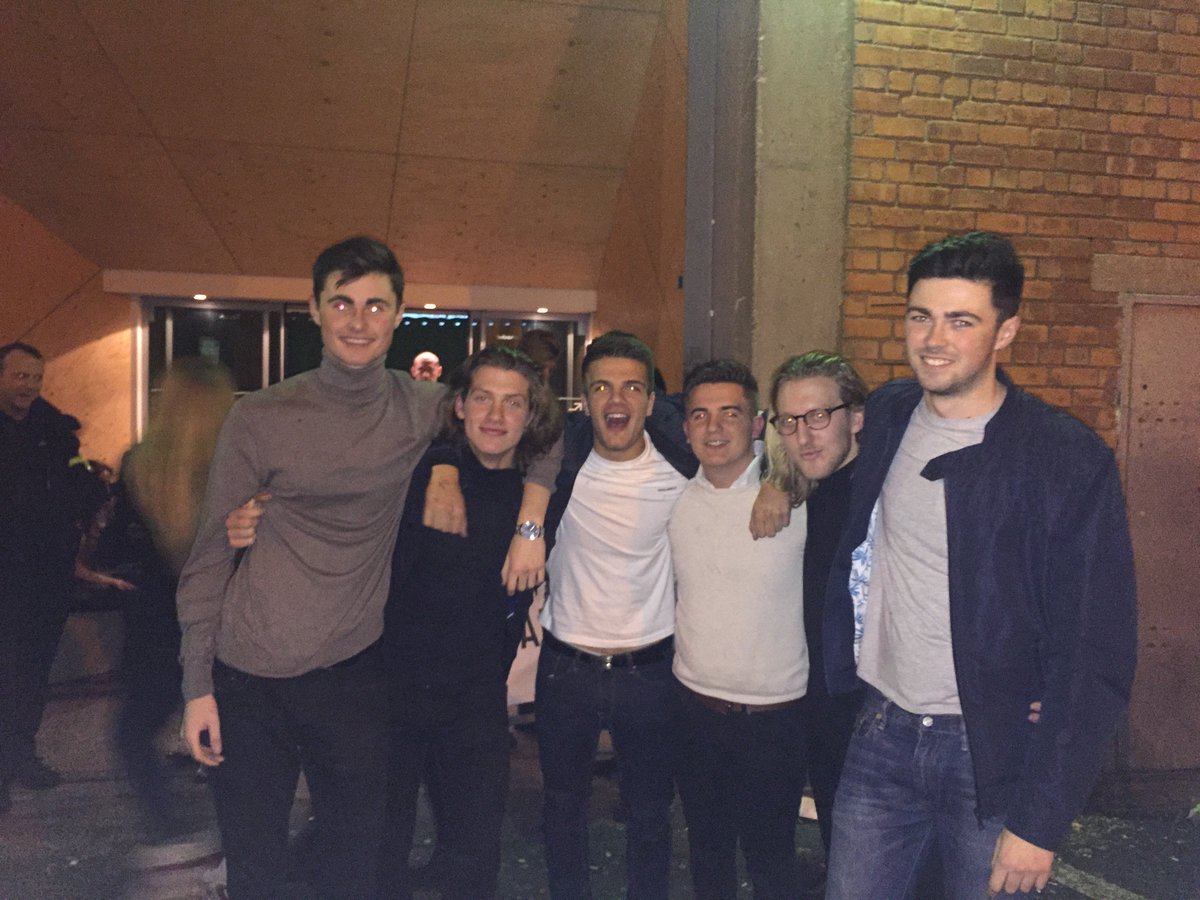 sam97Valentin3's tweet image. 