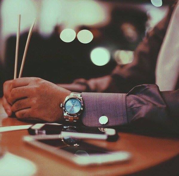 عَلـىَ ثبـآتكْ فِـيِ خَفـوقيِ أهنيـِك ٠٠

لَـك صُـوره مَـآ عُمـرْهـآ فَـآرقتْنـيِ