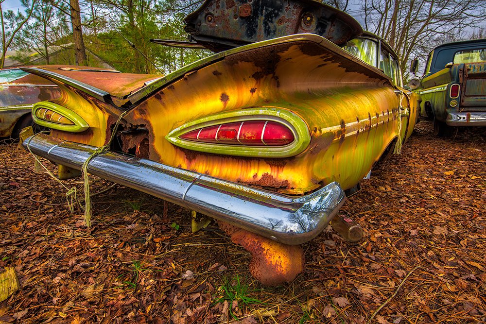 shelleykoon's tweet photo. #cars #URBEX #abandoned #decay #rustlords #rust #photography #texture https://t.co/6Qfk4UDtpn