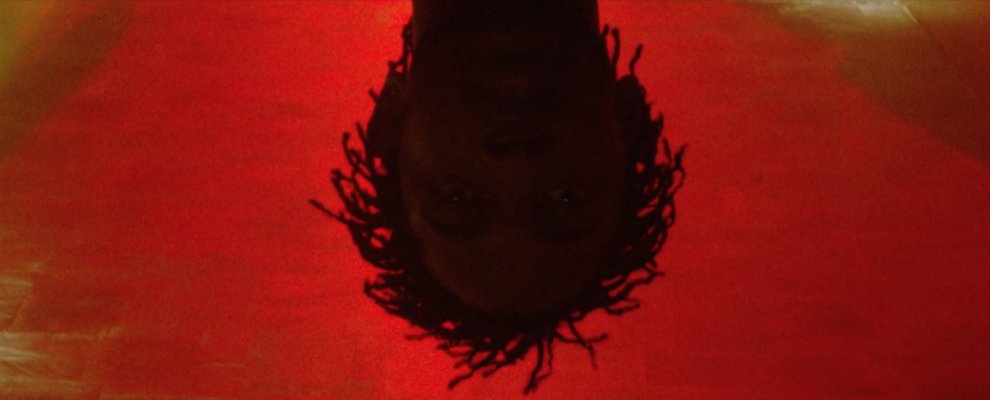 HigherMag's tweet image. MUSIC: @kendricklamar nous présente son court-métrage “God Is Gangsta” bit.ly/22DA11u