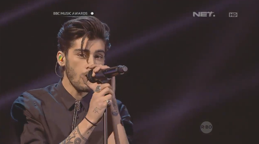 mdtvindonesia's tweet photo. Directioners! Siapa nih yang kangen sama @zaynmalik ? Jangan pada baper ya :p #BBCMusicAwards2014OnNET https://t.co/nA7IzOp4YU