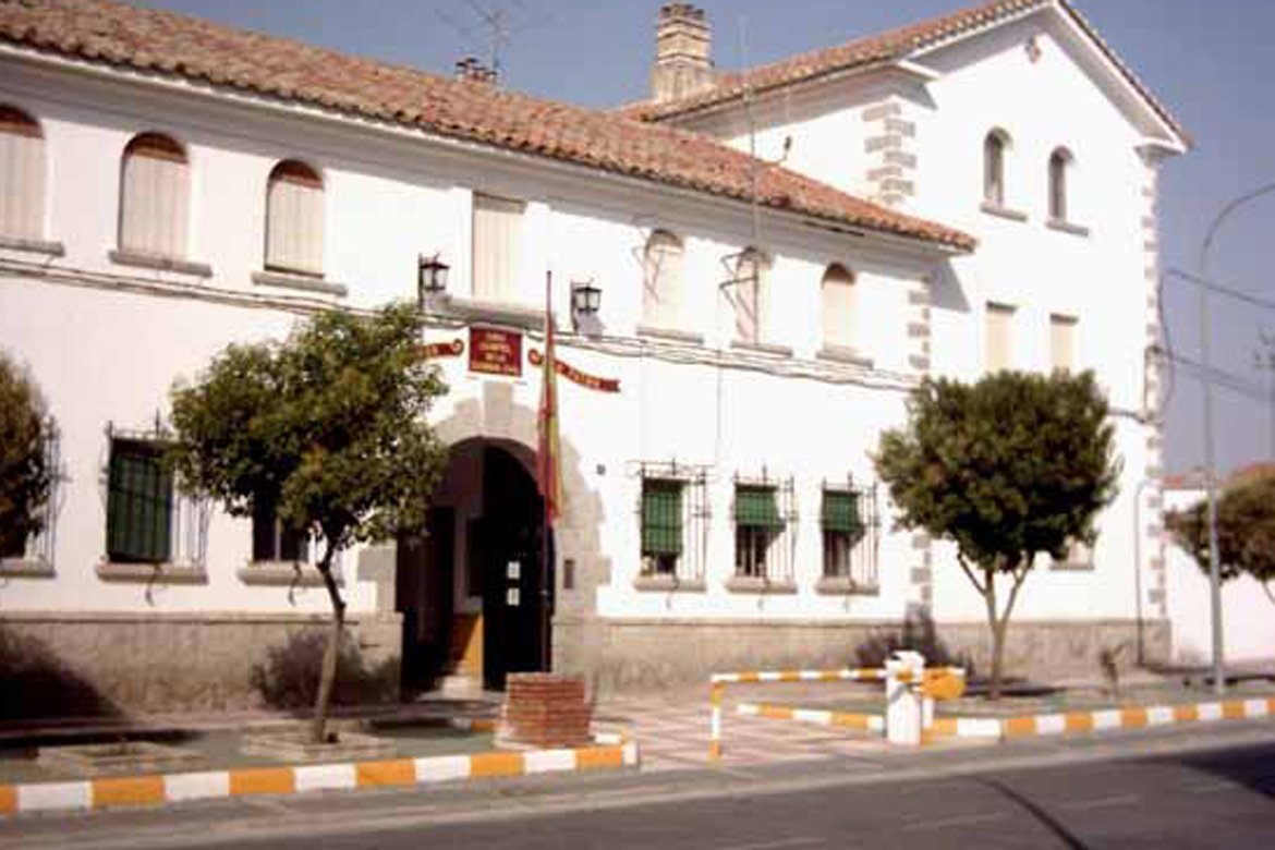 ASAJA aplaude que fondos rurales se destinen a reformas de casas cuartel de la Guardia Civil agroinformacion.com/noticias/68/ot…