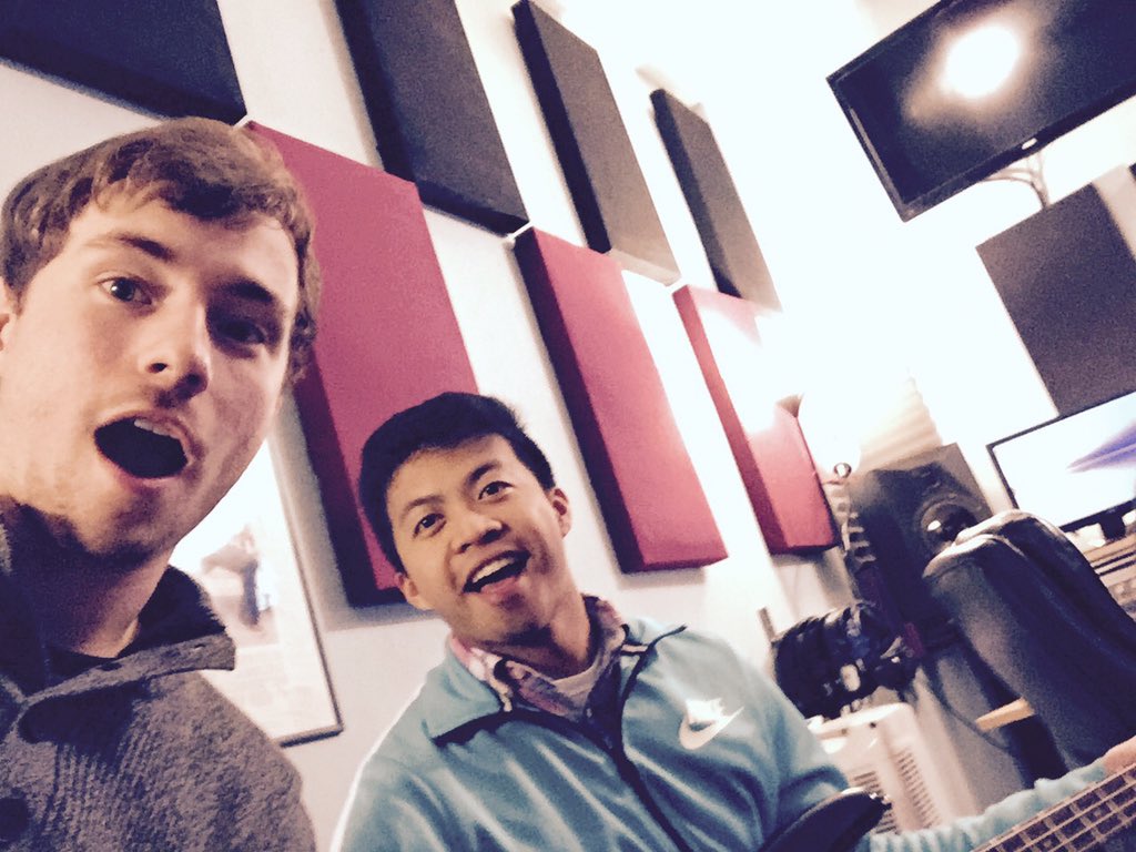 HelloApolloBand's tweet image. wait wat r we doing here?