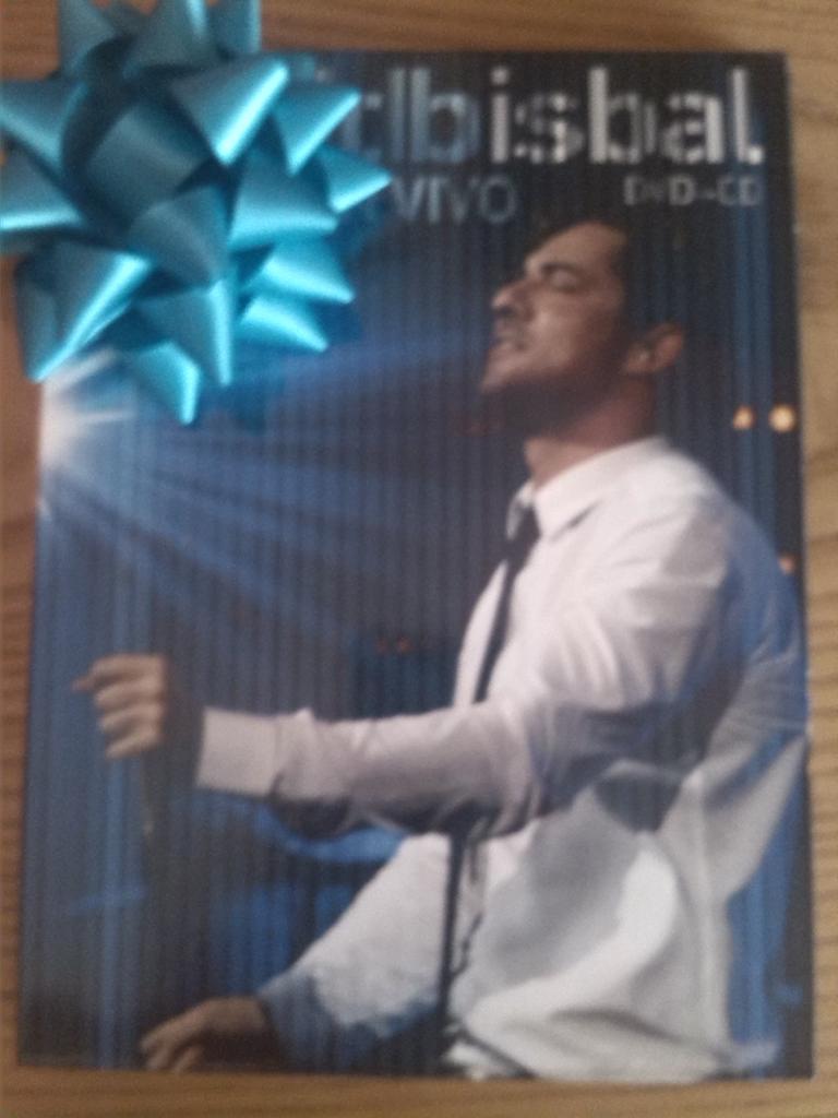 jessypink22's tweet photo. @davidbisbal  Y como regalo de cumpleaños un pedacito de tu talento. Gracias por cada sonrisa ♥♥ https://t.co/yIFYDfxpJK