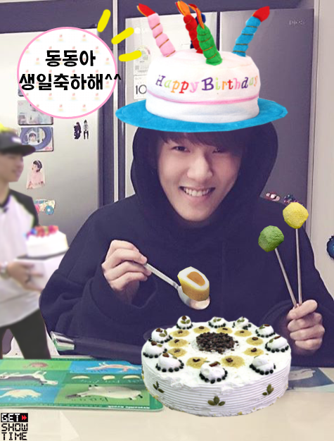 ikongetshow's tweet photo. 동혁아 생일 축하해 ^^ (뒤에 케크를 든 어색한 준회 시강주의)

#iKONofLoveDONGHYUKDay https://t.co/THVy7qeMUd