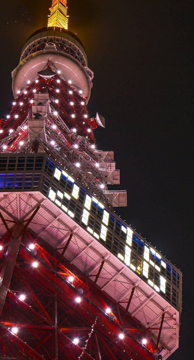 ノッポン弟 Tokyo Tower 公式 Sur Twitter 写真撮るの上手いね Yutophotography ノイズがほぼないバージョンのリリースです 1枚目は偶然にも近くにスバル星団があったようで 左上に写っています M Iphone壁紙 東京タワー T Co Tbvichgz0i